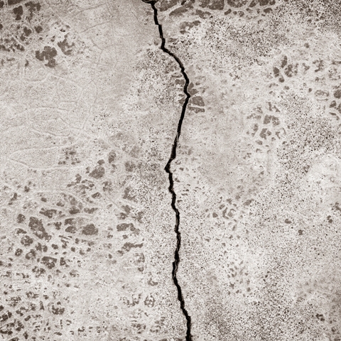 fissures