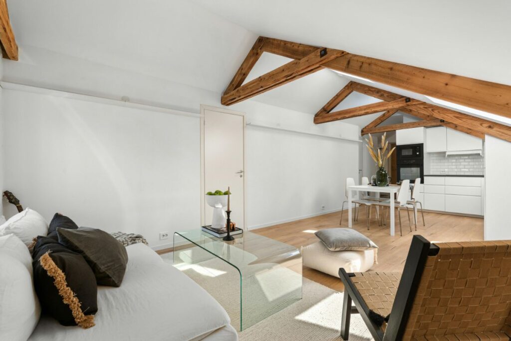 poutres apparentes dans une déco moderne