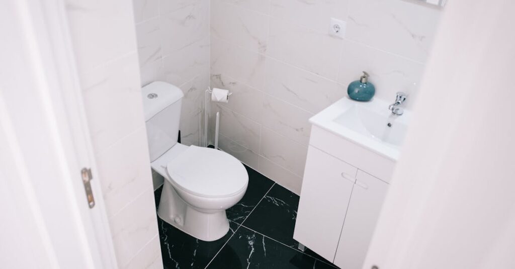 découvrez des idées modernes pour aménager une petite salle de bains alliant style et fonctionnalité. optimisez votre espace avec des designs contemporains et pratiques.