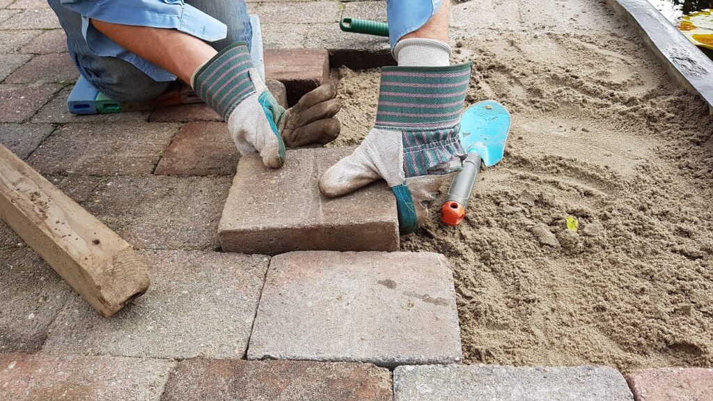 obtenez un devis précis et compétitif pour vos travaux de maçonnerie lourde. découvrez nos services fiables et adaptés à votre budget.