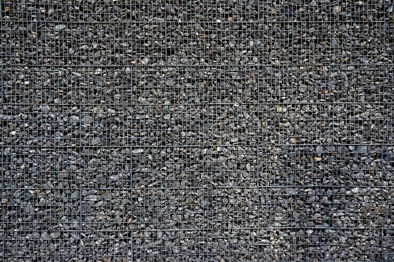 découvrez tout ce qu'il faut savoir sur les murs de soutènement : construction, matériaux, utilisations et conseils pour renforcer vos aménagements extérieurs.