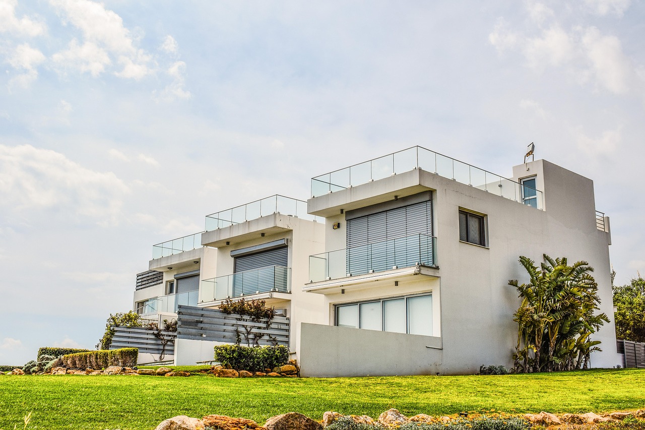 découvrez ce qui détermine la valeur d’un bien immobilier et comment l’estimer selon ses caractéristiques et le marché.